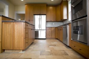 Яке підлогове покриття краще на кухні? фото